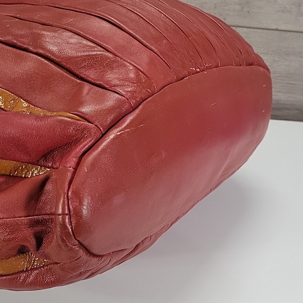 Large Cynthia Rowley Red/Tan Pleated Leather Tote Bag - Picture 7 of 13